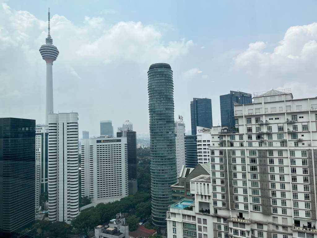 初めてのKLCC…なのに体調不良…